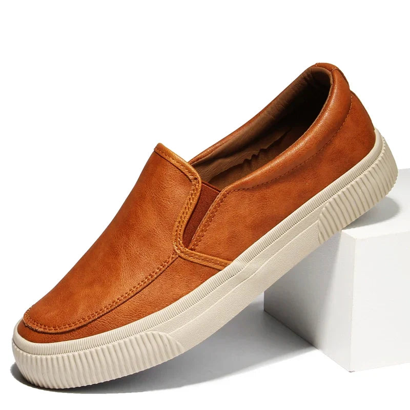 Alessandro - Sapatos slip-on em pele Mountainville